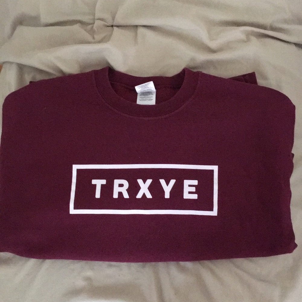 trxye TROYE SIVAN MERCH sweater